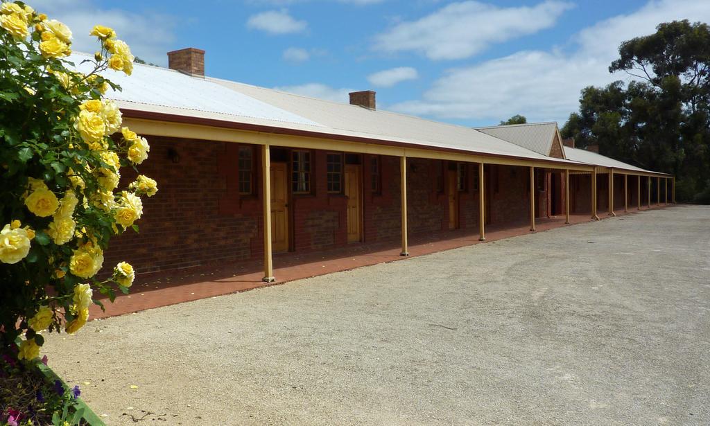 Coonawarra Place Motor Inn Exterior foto